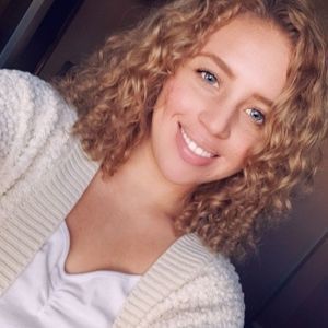 Meet your Posher, Whitney